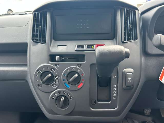 Toyota Town Ace Van 7
