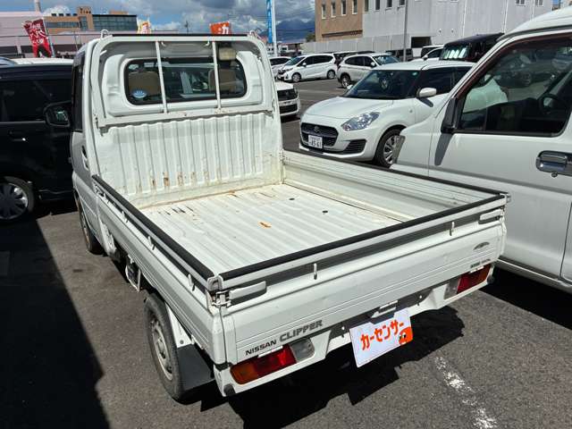 Nissan Clipper Truck 4
