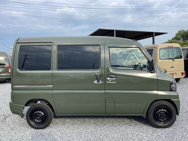 Mitsubishi Minicab Van 9