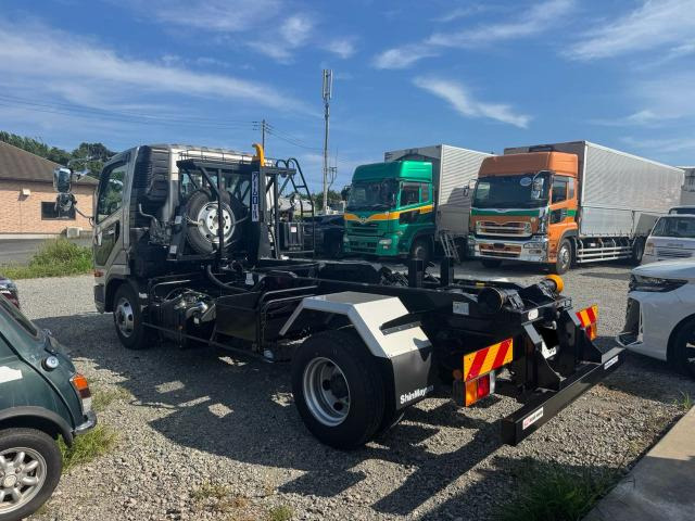 Mitsubishi Fuso Fighter 2