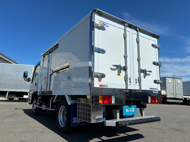 Isuzu Elf 9