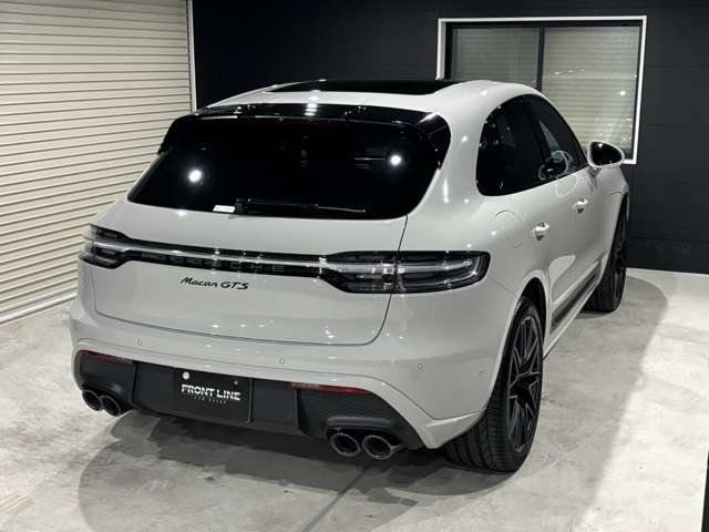 Porsche Macan 11