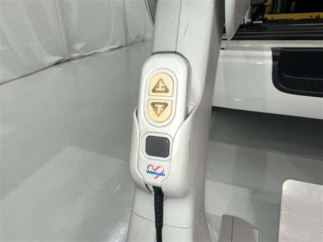 Toyota Regius Ace 11