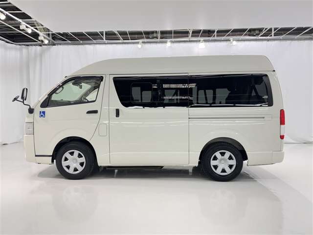 Toyota Regius Ace 5