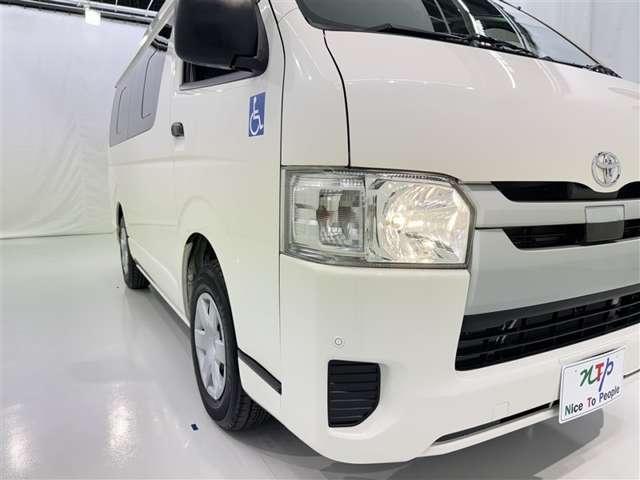 Toyota Regius Ace 8
