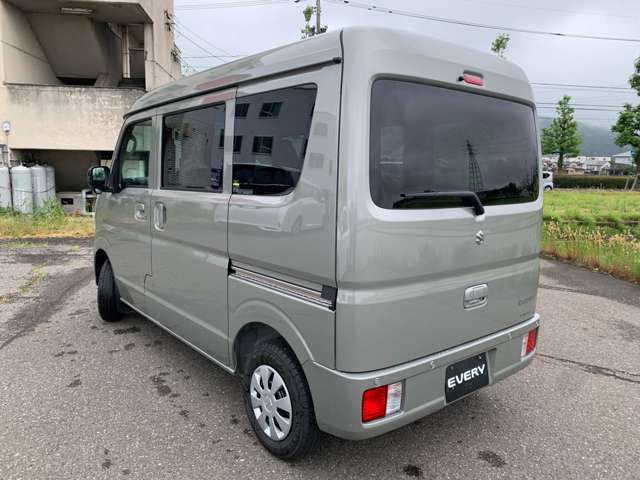 Suzuki Every 9