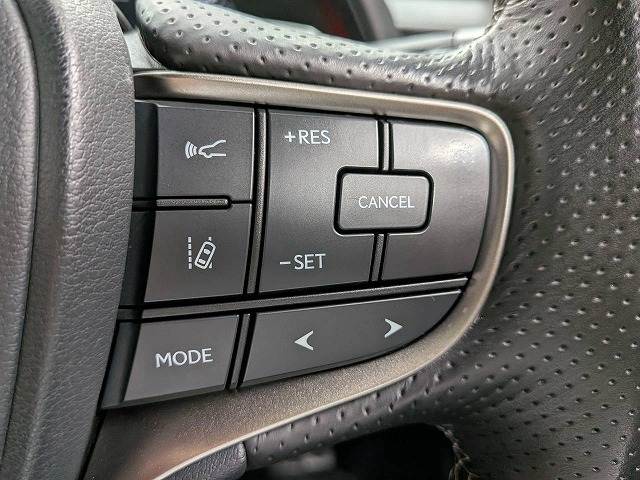 Lexus UX 5