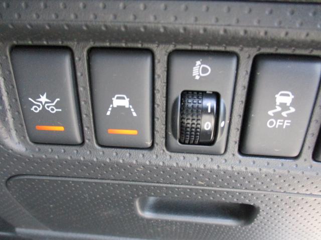 Nissan NV150 AD 11