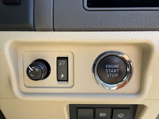 Toyota Land Cruiser Prado 6