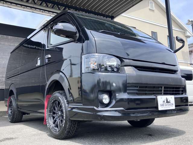 Toyota Hiace Van 6