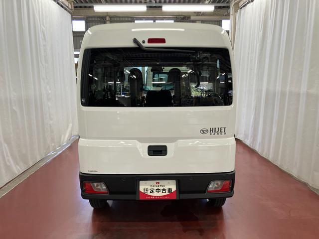 Daihatsu Hijet Cargo 6