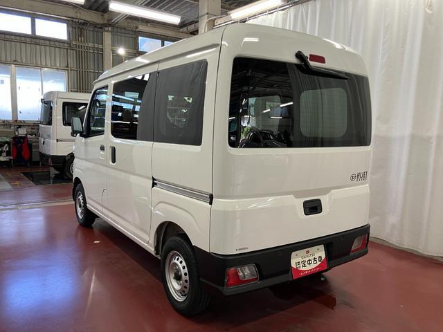 Daihatsu Hijet Cargo 7