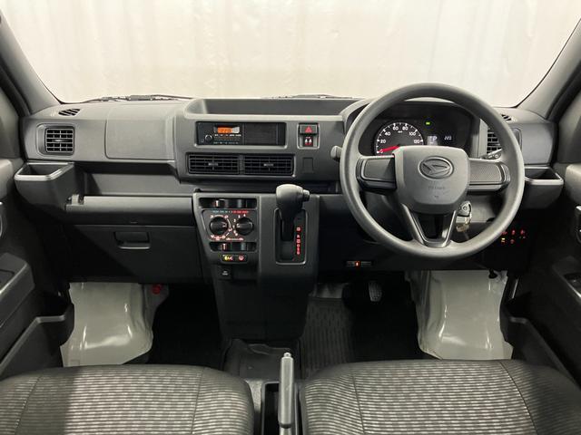Daihatsu Hijet Cargo 10
