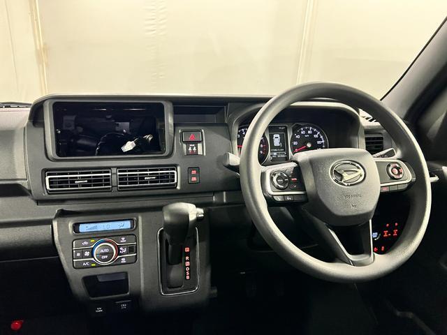 Daihatsu Atrai 5