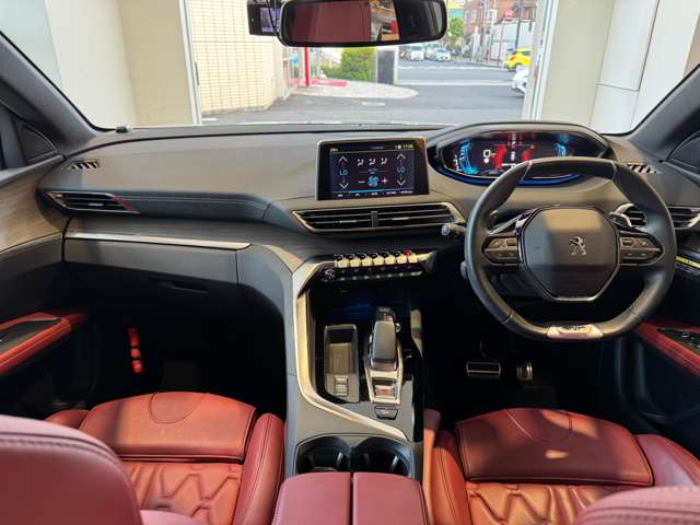 Peugeot 3008 5