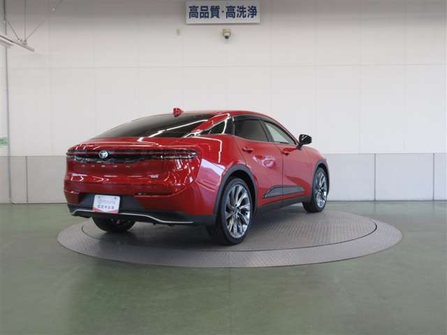 Toyota Crown Crossover 7