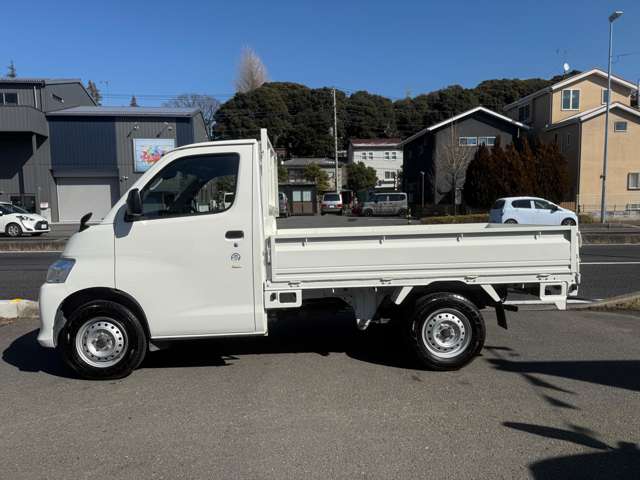 Mazda Bongo Truck 11