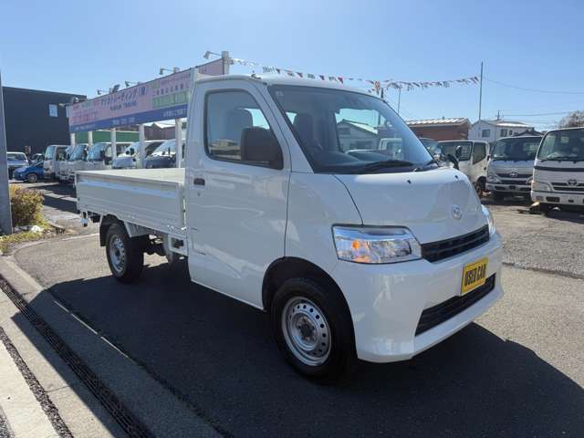 Mazda Bongo Truck 6