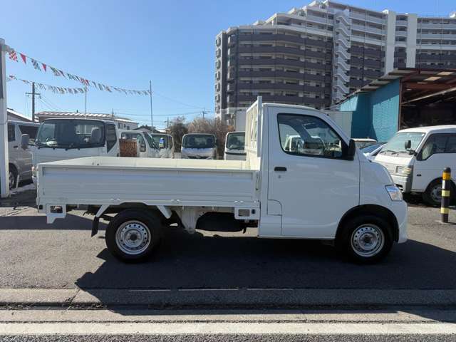 Mazda Bongo Truck 8