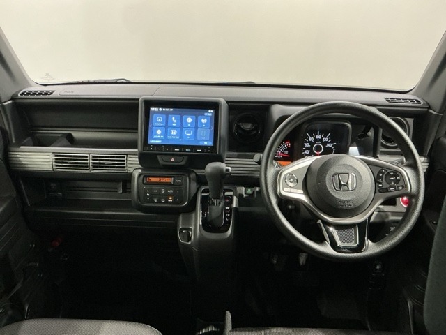 Honda N-VAN 8