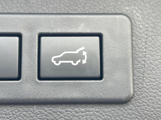 Subaru Legacy Outback 8