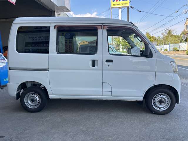 Daihatsu Hijet Cargo 9