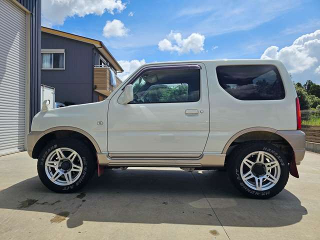 Suzuki Jimny 4