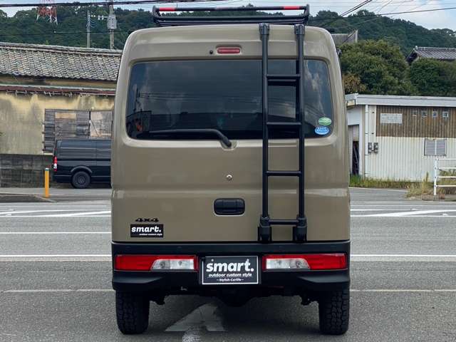 Suzuki Every 8