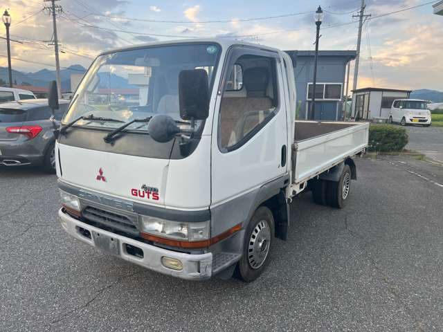 Mitsubishi Fuso Canter Guts 2