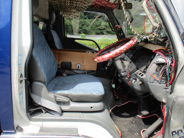 Mitsubishi Fuso Canter 12