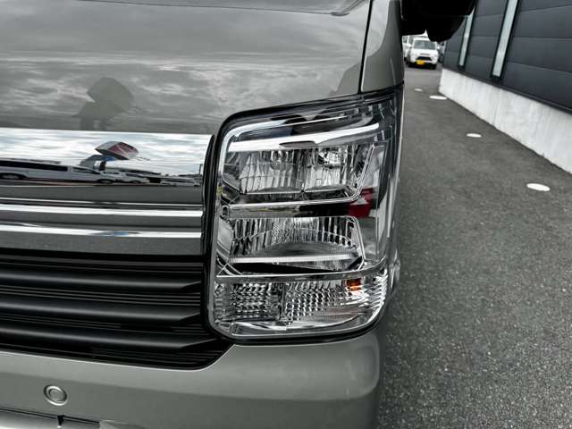 Suzuki Every 8
