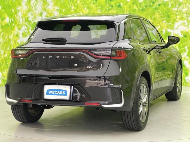 Lexus LBX 6