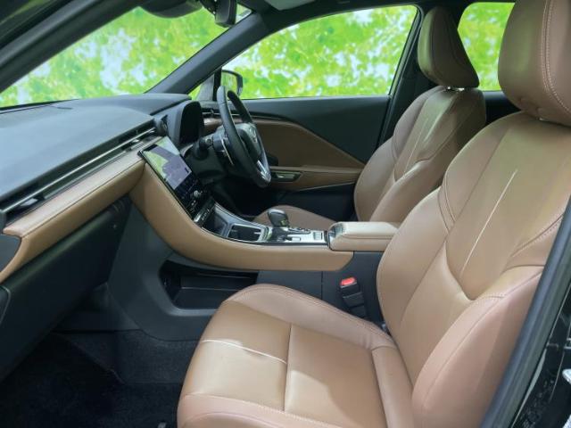 Lexus LBX 9