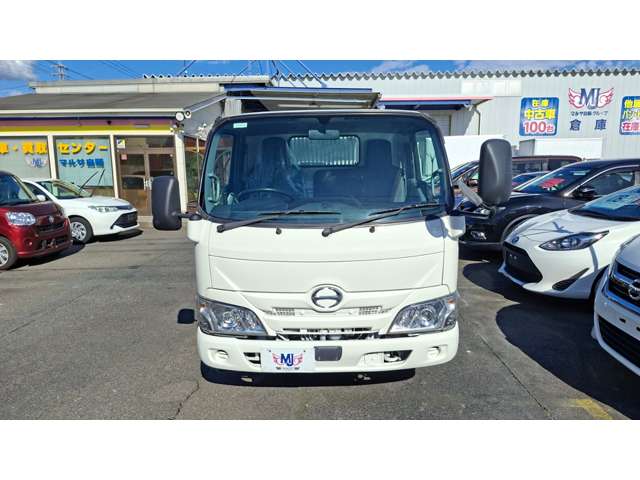 Hino Dutro 2