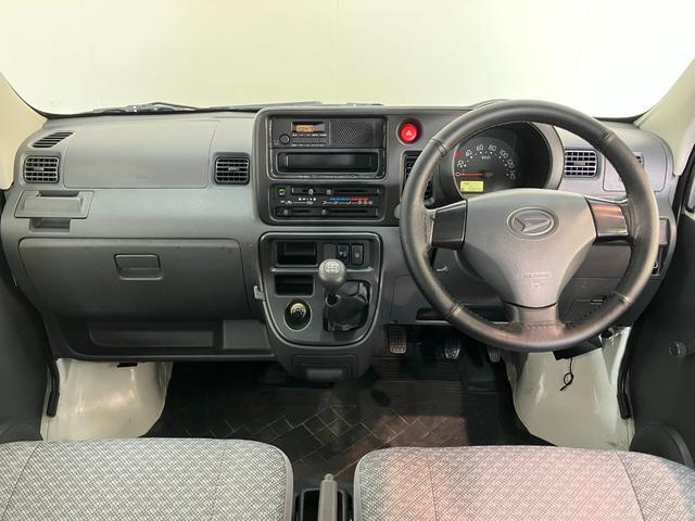 Daihatsu Hijet Cargo 2