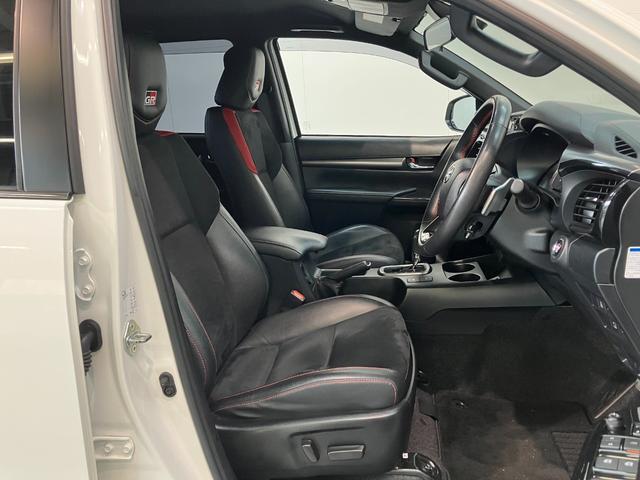 Toyota Hilux 5