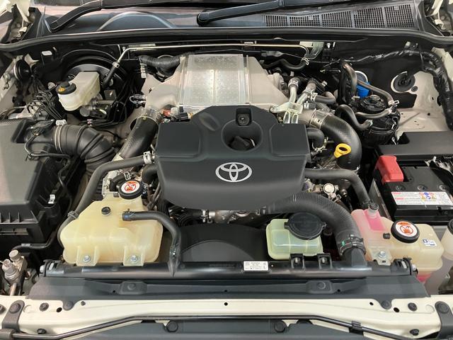 Toyota Hilux 8