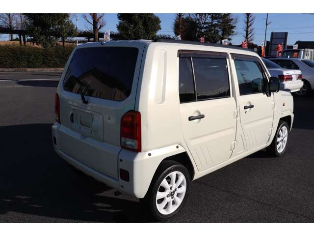 Daihatsu ネイキッド 12