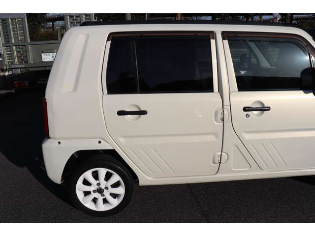 Daihatsu ネイキッド 10