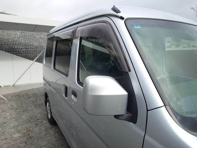 Daihatsu Hijet Cargo 5