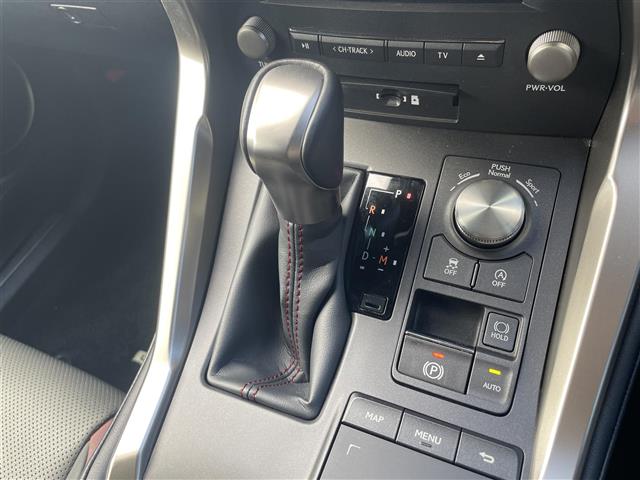 Lexus NX 9