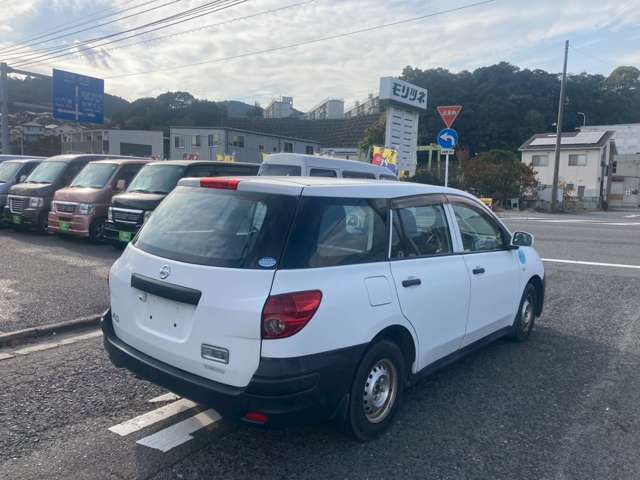 Nissan AD 12