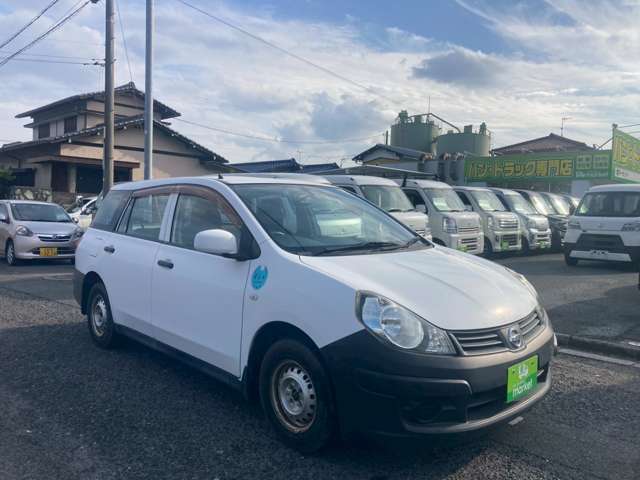 Nissan AD 10