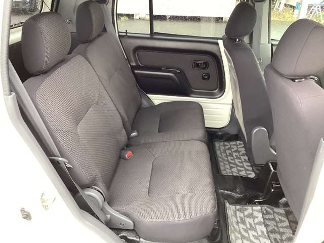 Daihatsu ネイキッド 12