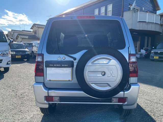 Mitsubishi Pajero Mini 6