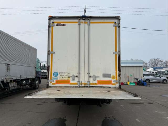 Nissan Condor 11