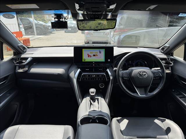 Toyota Harrier 2