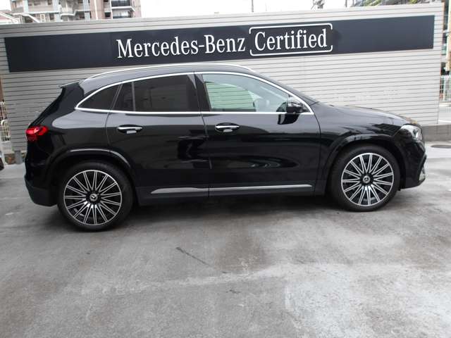 Mercedes-Benz GLA-Class 11