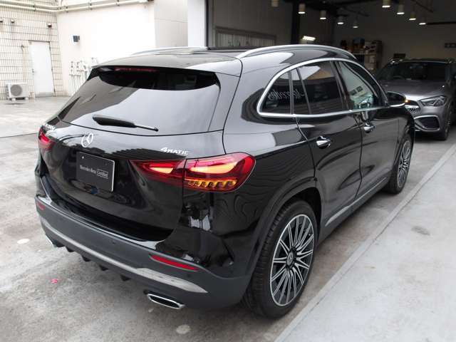 Mercedes-Benz GLA-Class 3