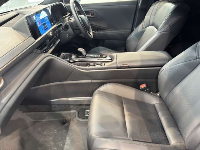 Toyota Crown Sport 10